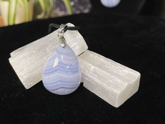 Discovering Tranquility: The Beauty and Benefits of Blue Lace Agate