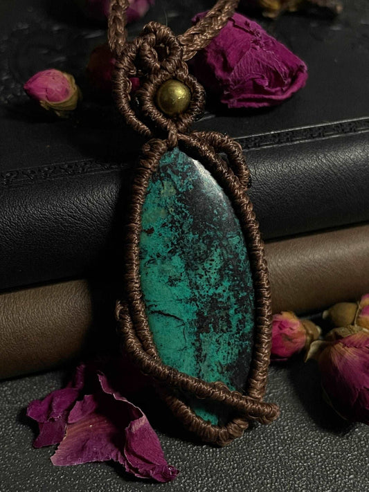 Chrysocolla: The Tranquil Essence of Earth's Elegance