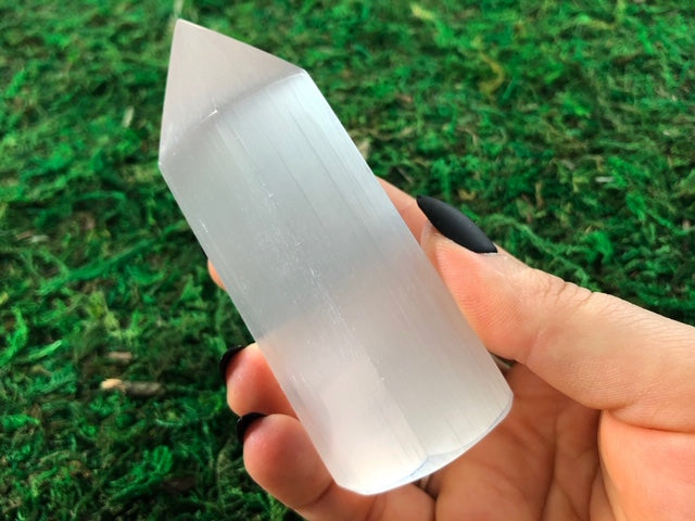 Pictured are various points of selenite.